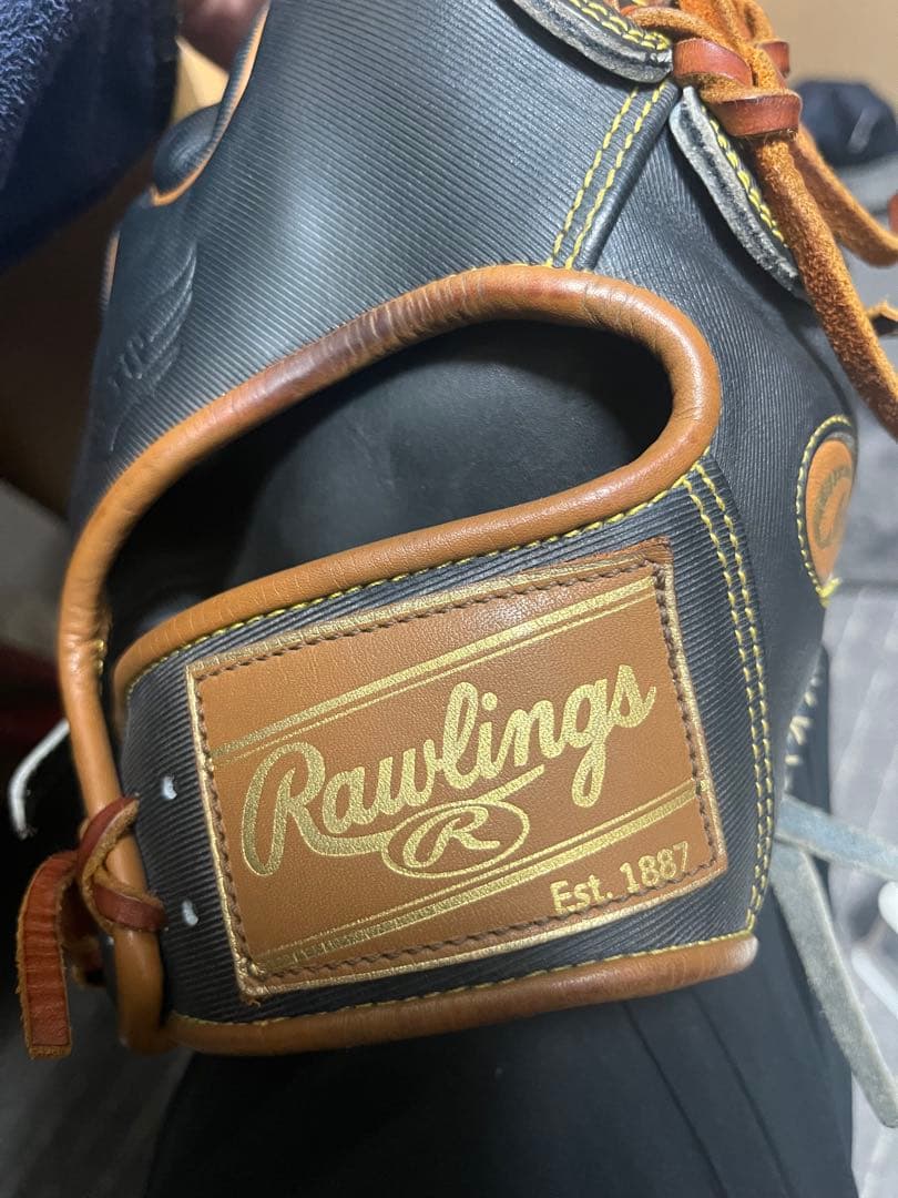 日本未発売ローリングス 硬式 投手用 兼内野手用デニムグラブ