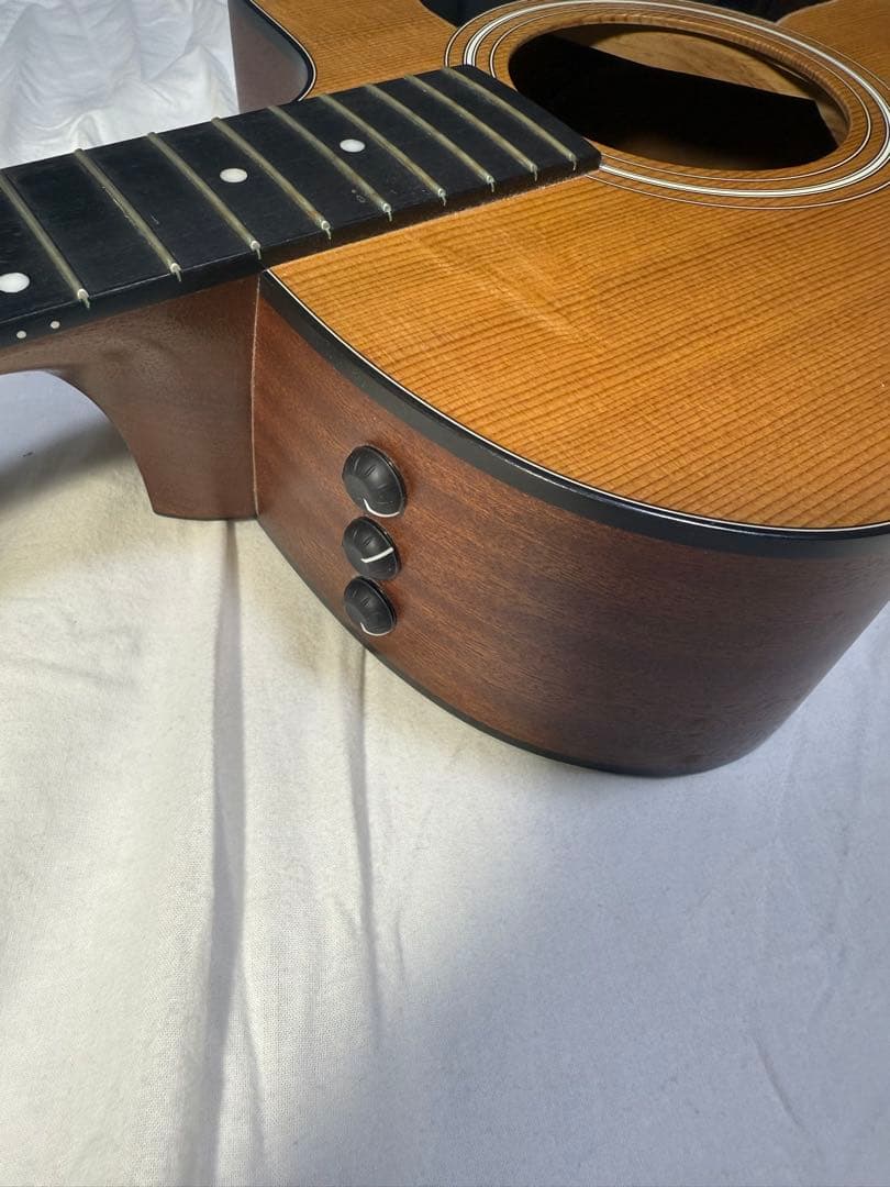 Taylor エレアコ　114ce