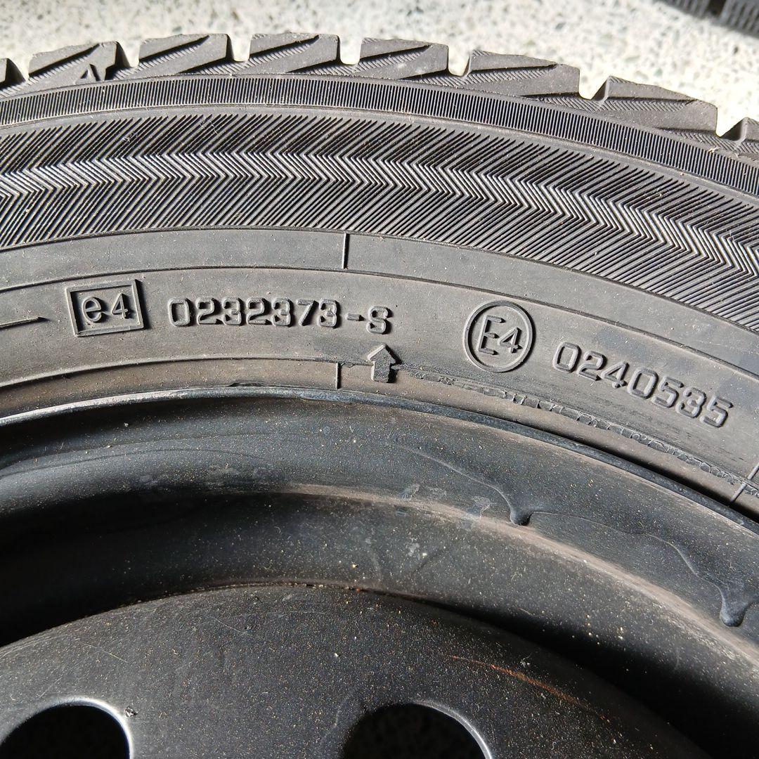 【No.①】軽自動車用スタッドレスタイヤ　4本のうち2本