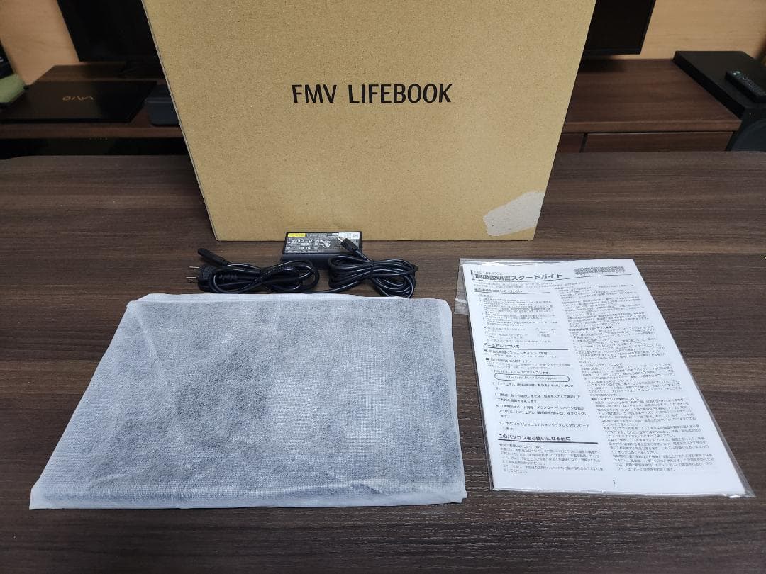 使用少美品 LIFEBOOK FMV Zero Core_i7 32GB 2TB