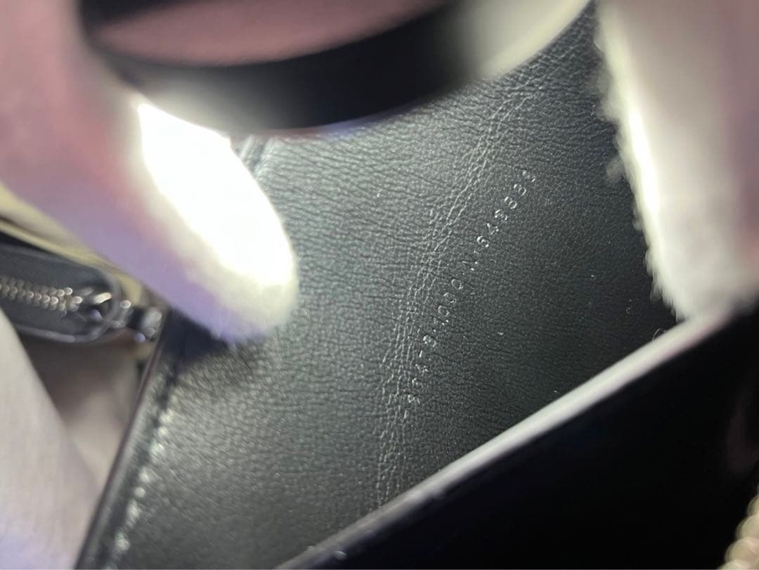 バレンシアガ　downtown メッセンジャー　24SS バッグ