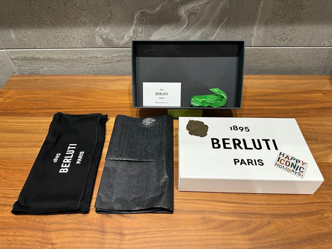 11月末まで⭐︎極美品⭐︎ベルルッティ サンタル 長財布 チャコールブラウン