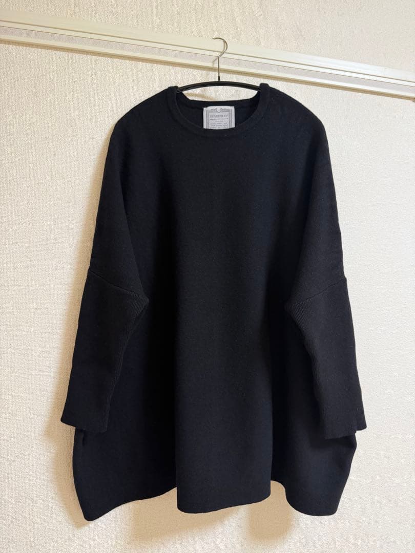 【美品】ビアズリー　ビッグショートクルーネックニット　ブラック