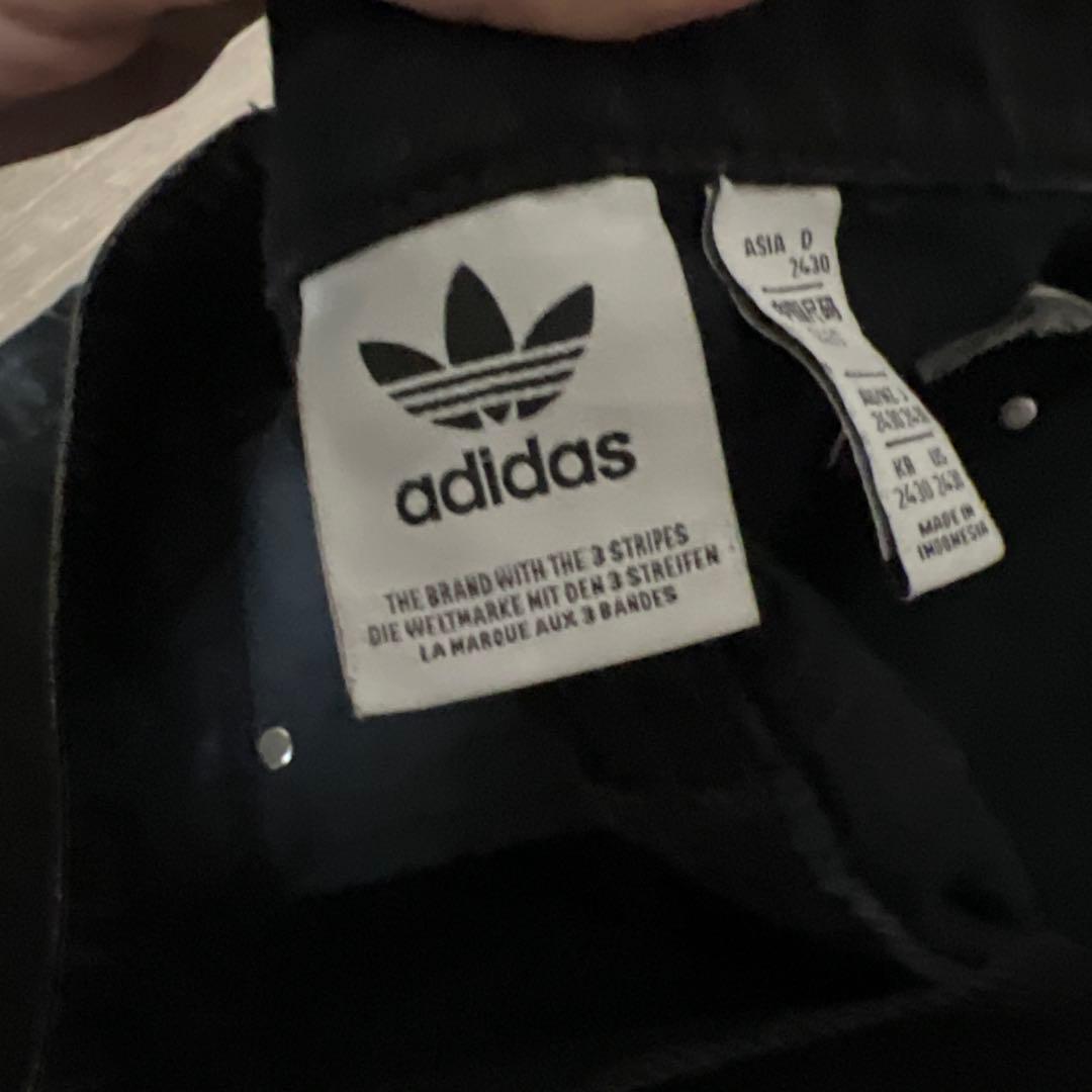 adidas ブラックデニム ストライプ 24-26