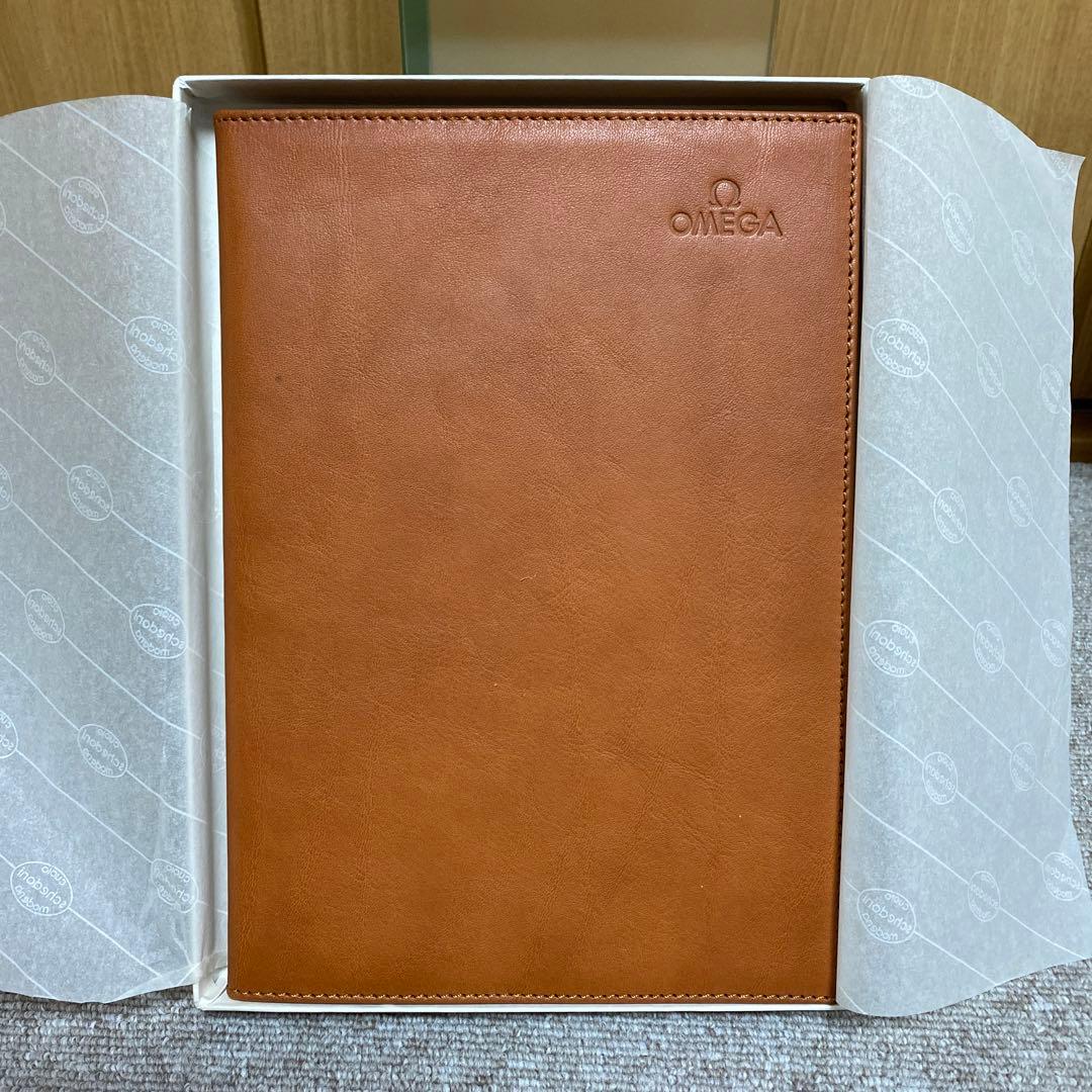 オメガ　メモ　レザーカバー　ボールペン付き
