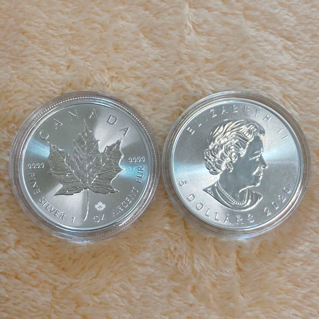 カナダ王室造幣局発行 メイプルリーフ銀貨 1オンス 純銀 1オンス　2枚売り①