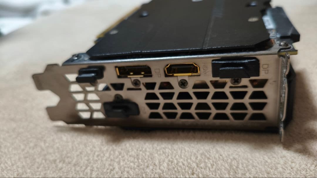 GIGABYTE GeForce RTX2070 Super（箱等あり）