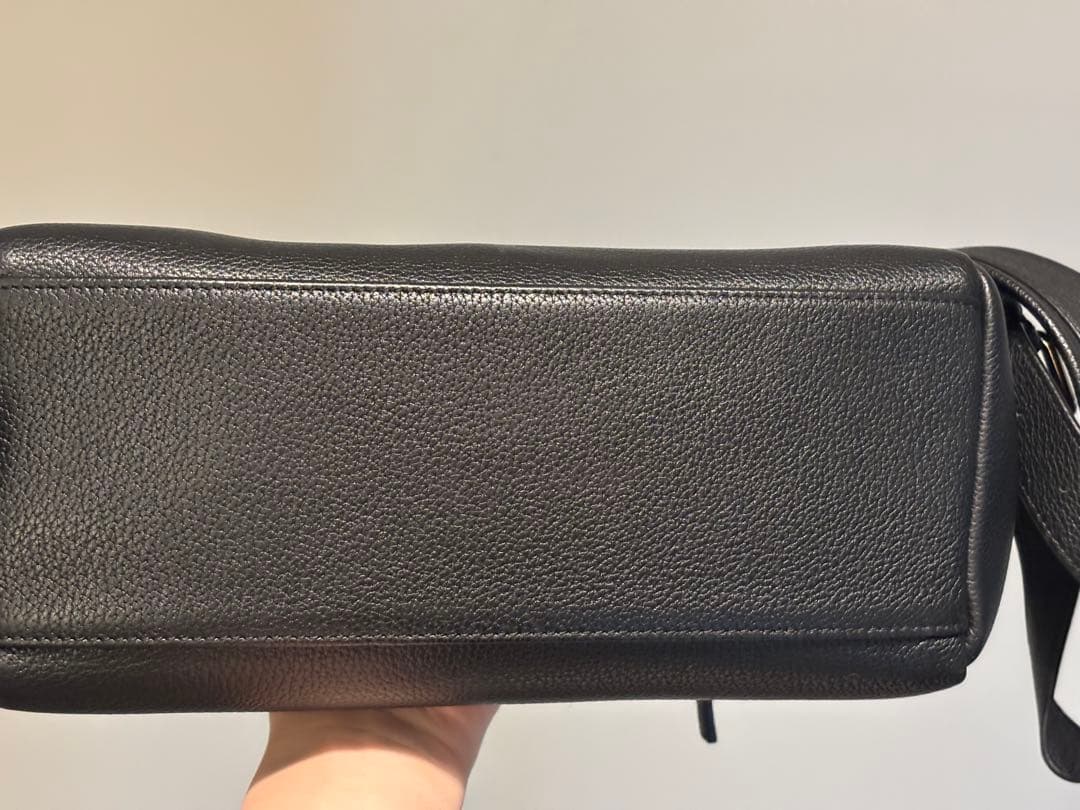 バッグ AUCENTIC Full Grain Leather Backpack