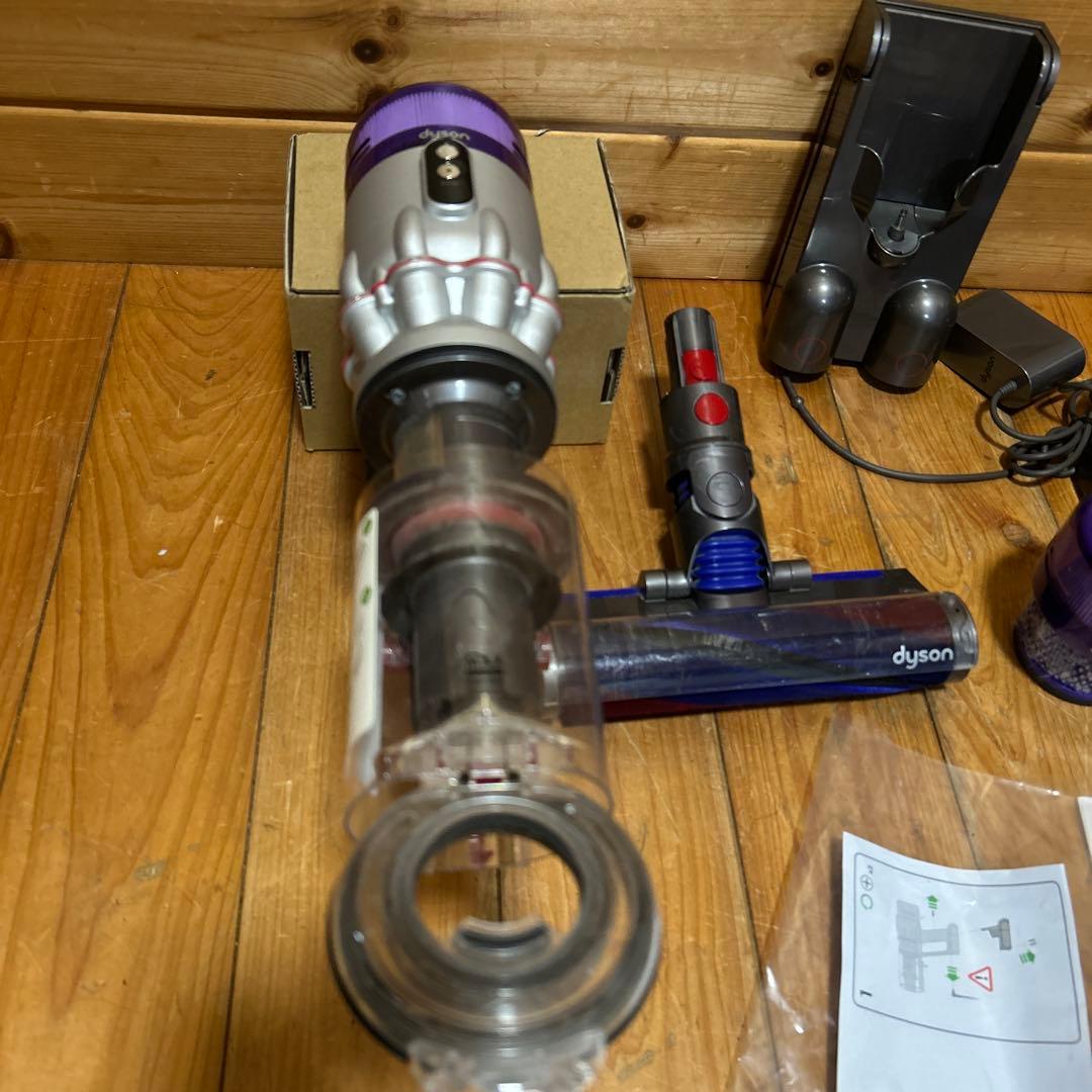 Dyson マイクロ1.5kg pro スティッククリーナー 本体とスタンド