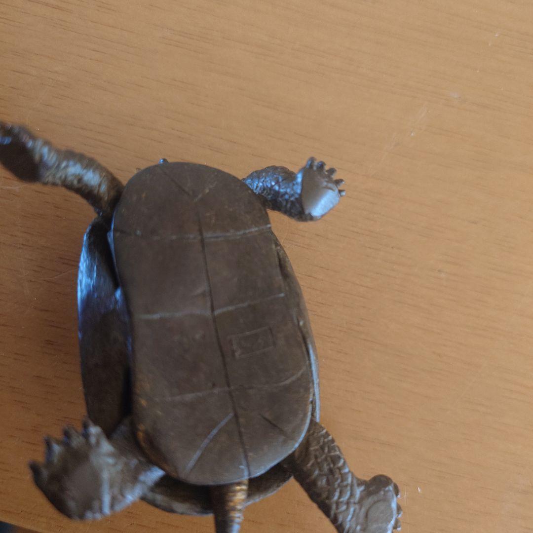 銅製　亀在　銘