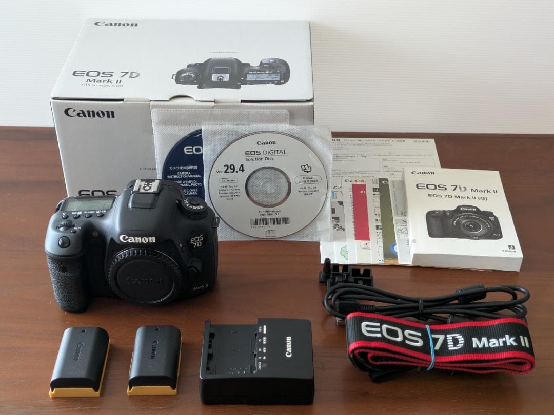 Canon キャノン EOS 7D Mark2 ボディ オリジナルジャケット付