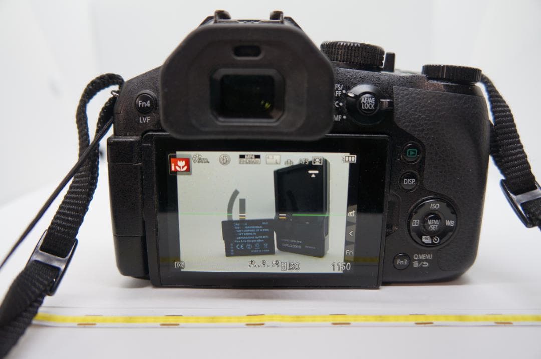 m*u様 LUMIX DMC-FZ300ミラーレス一眼カメラ バッテリー5個、充