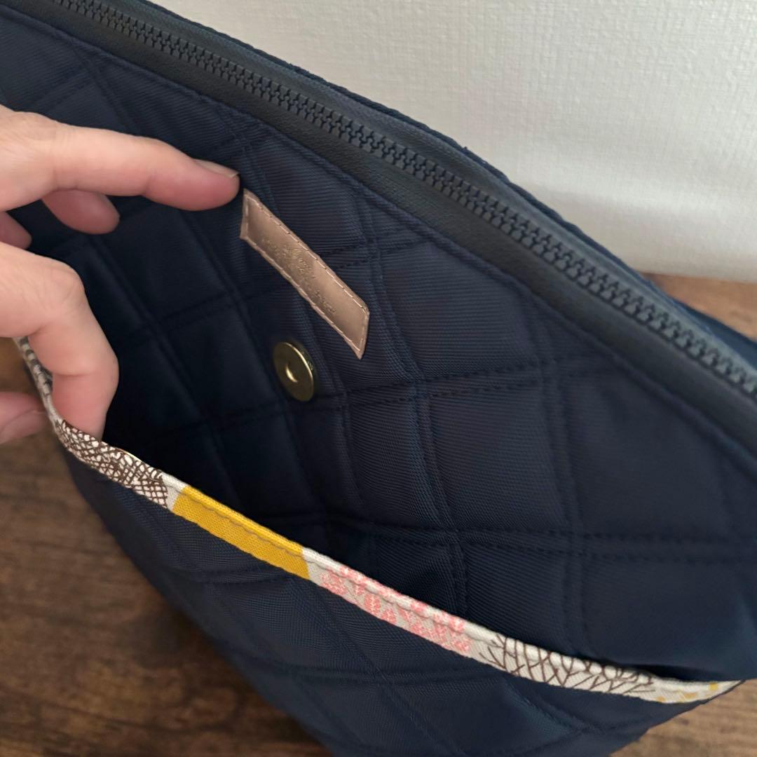 【ゆうママ】30cmファスナーショルダーバッグ　ナイロンオックスキルト