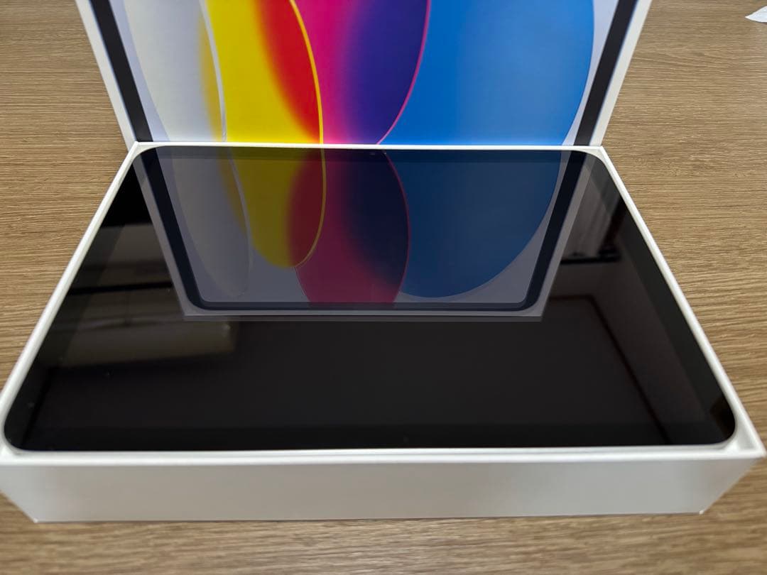 iPad10世代 本体 シルバー 64G SIMフリー