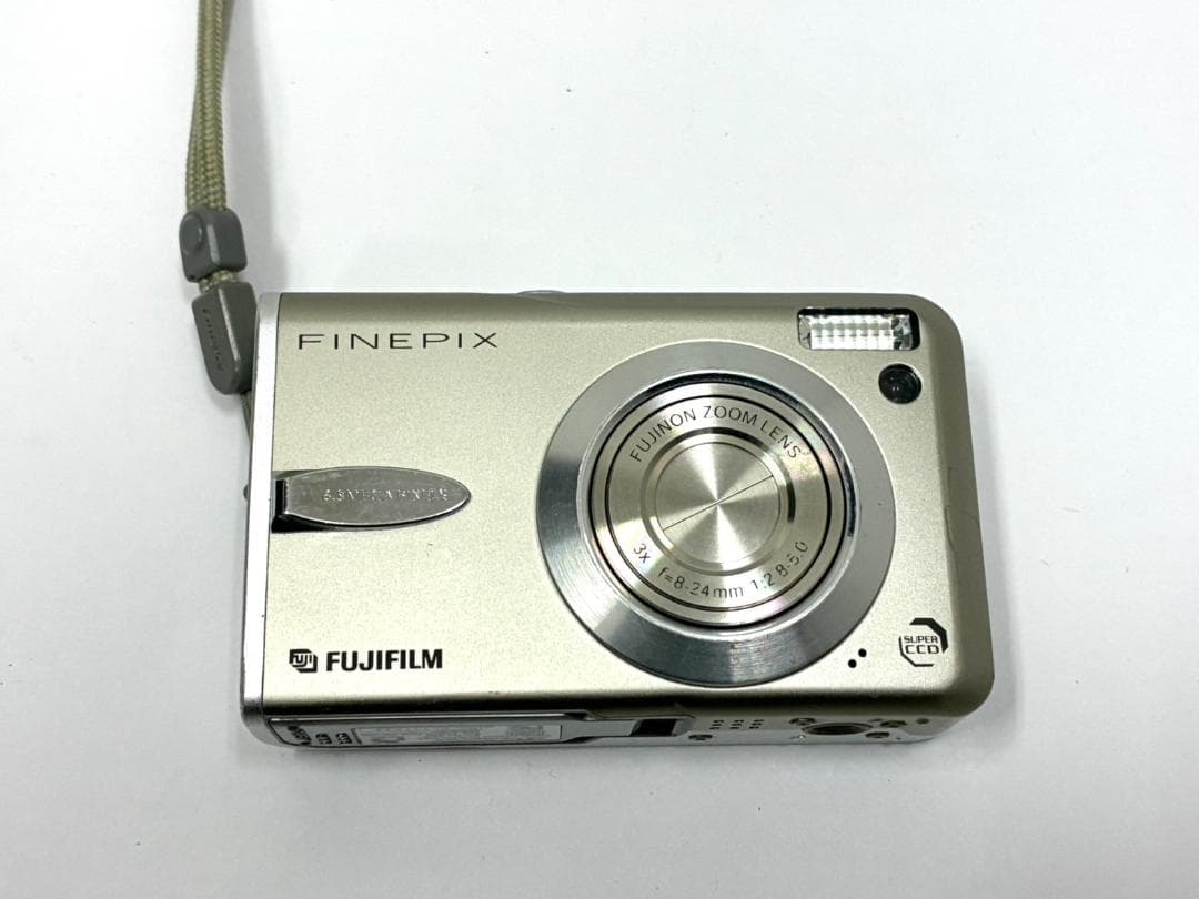 25M10-137 フジフィルム FINEPIX F30 デジカメ コンパクト