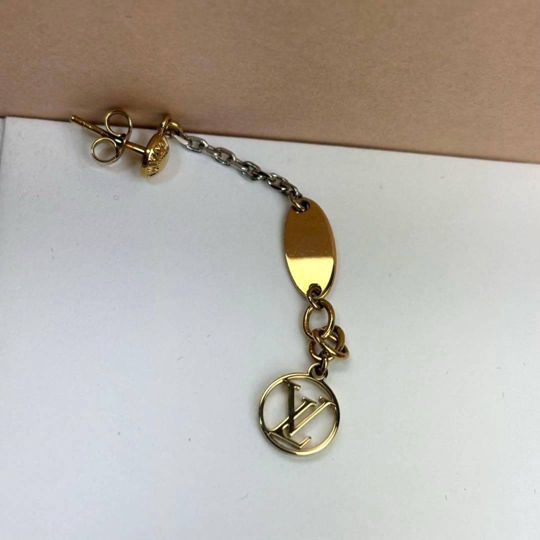 【片耳のみ】ルイヴィトン ロゴマニア ピアス ゴールド M68076