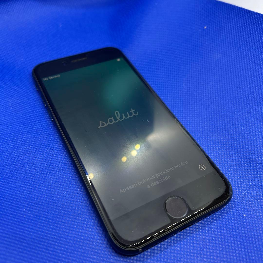 iPhone se(第3世代) 64GB ミッドナイト