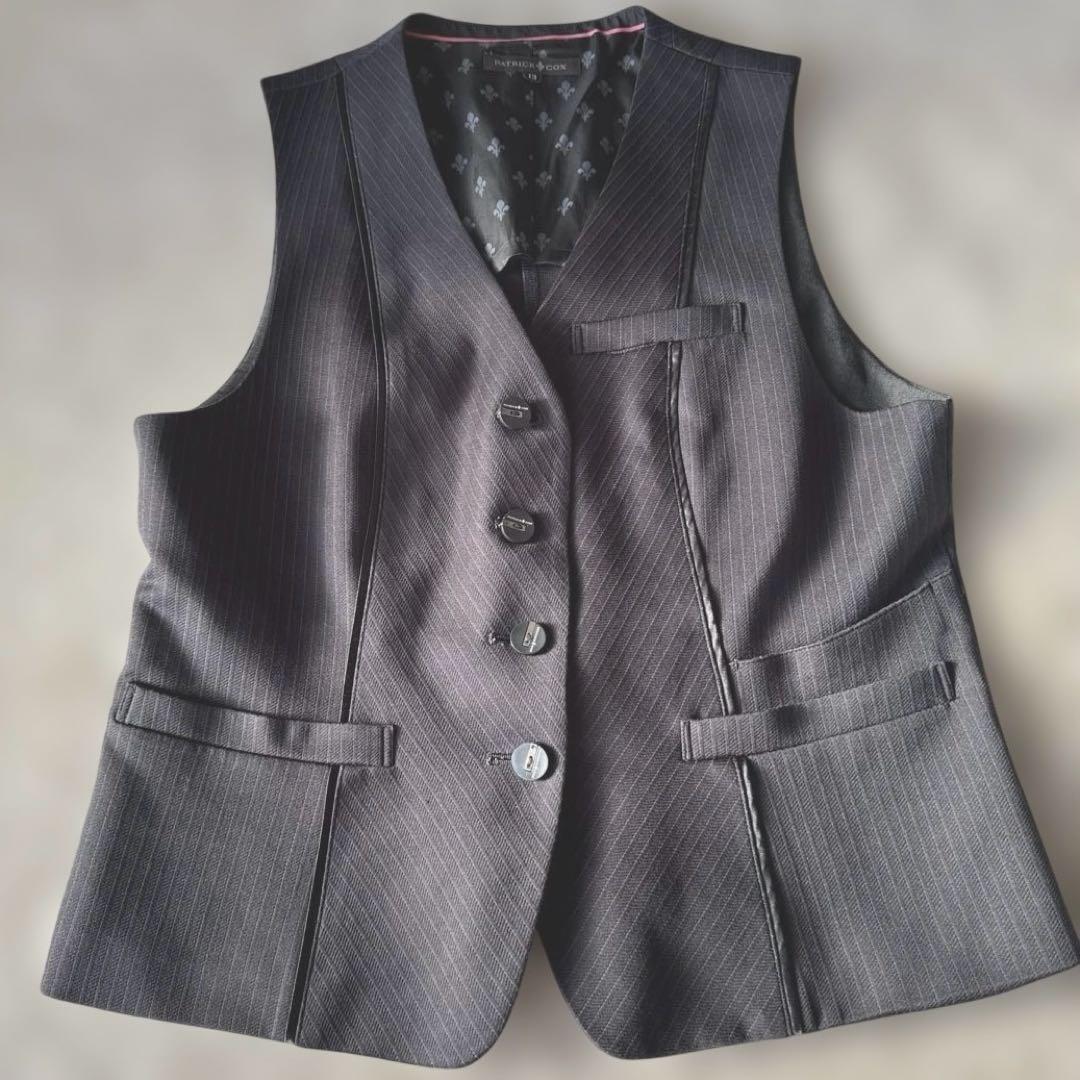 ✨新品✨パトリックコックス　パンツスーツ　スリーピース　ネイビー　ストライプ