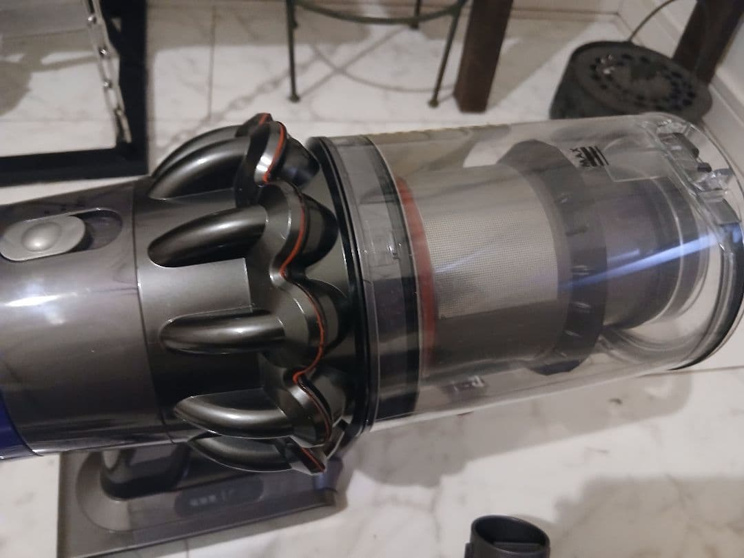 Dyson V10 Fluffy 本体一式 動作確認済