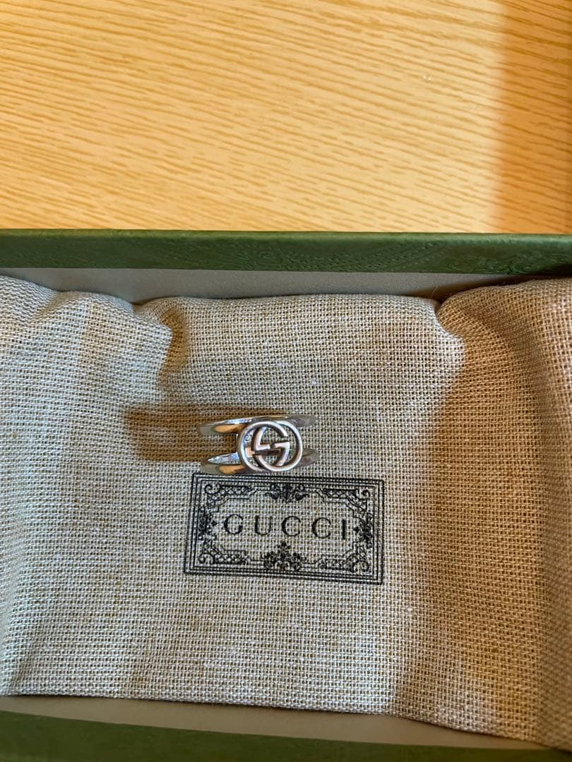 GUCCI 指輪 インターロッキング メンズ