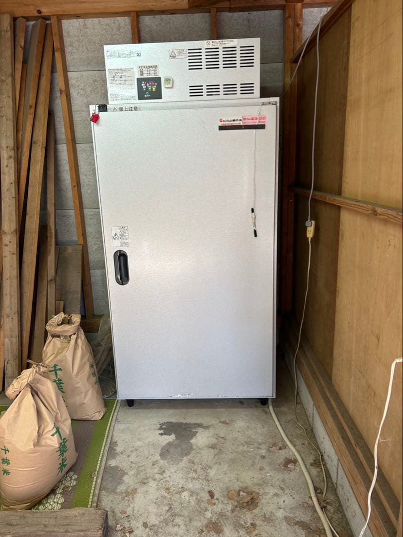 千葉県から美品　丸山製作所 米冷蔵庫　HODLA401 大容量7表