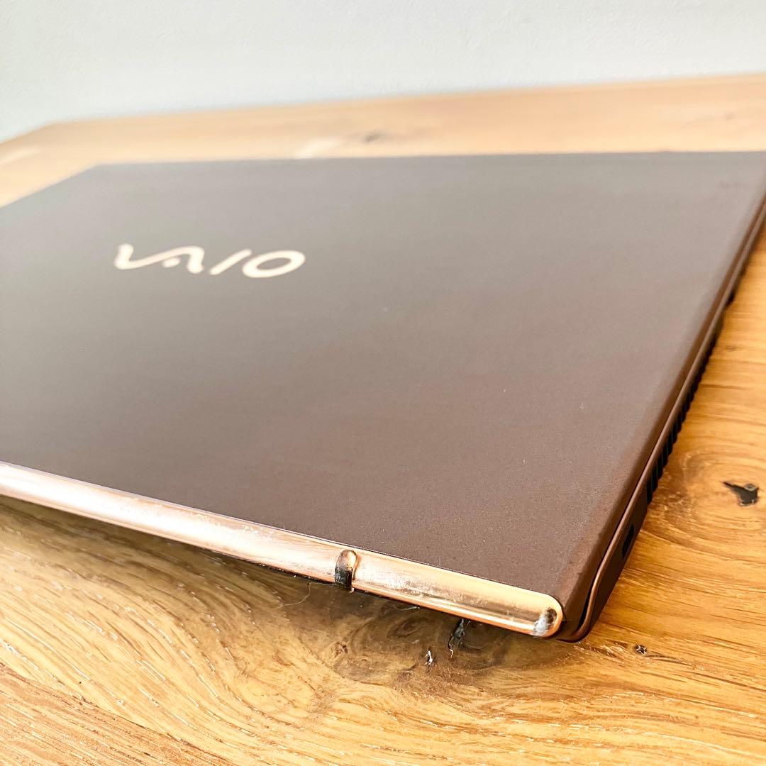 VAIO i7 32GB SSD512GBタッチ軽量Windows11ノートPC
