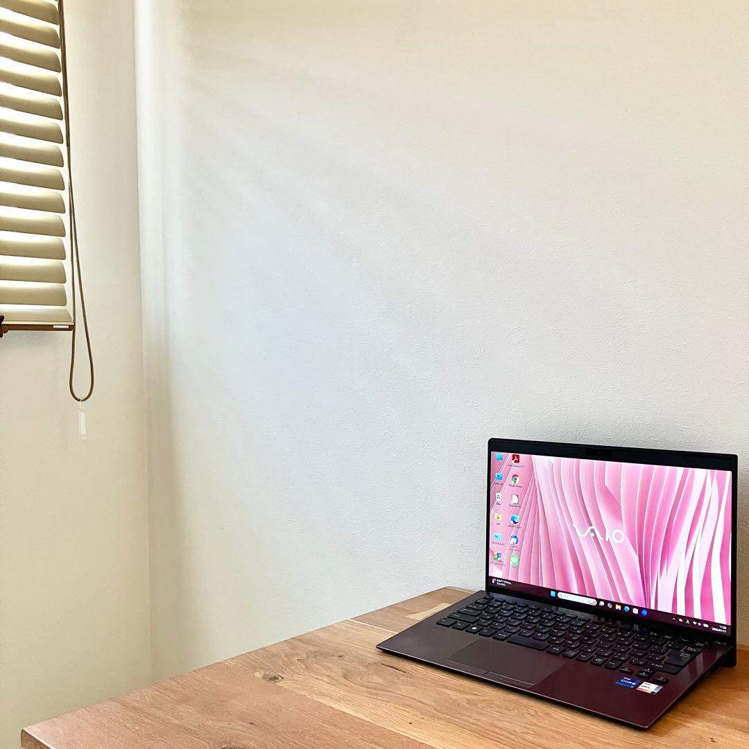VAIO i7 32GB SSD512GBタッチ軽量Windows11ノートPC
