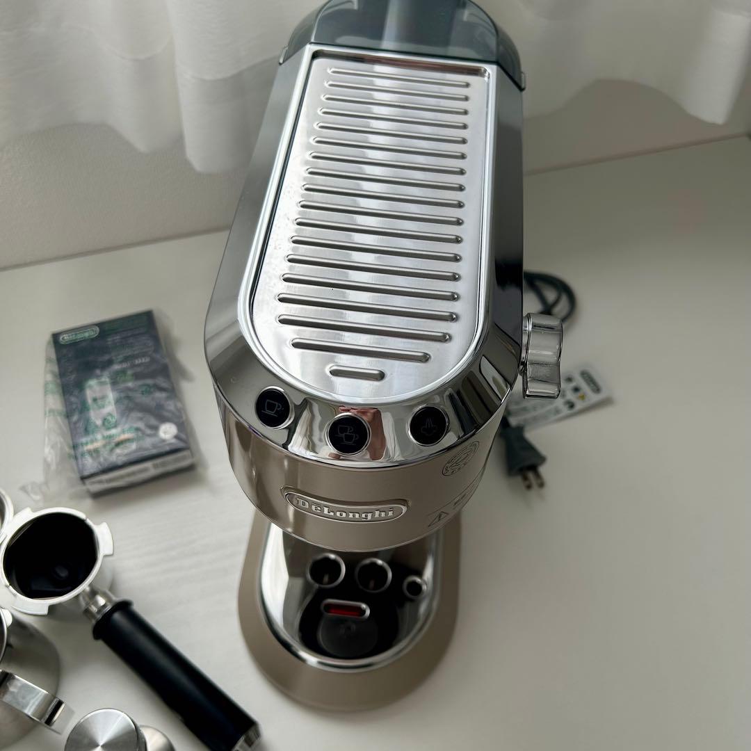 デロンギ エスプレッソメーカー デディカアルテ EC885J-BG 付属品付き