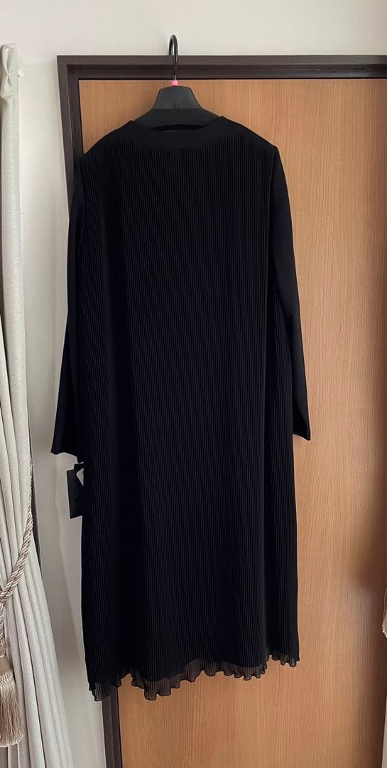 ブラックフォーマル喪服ゆったりワンピースプリーツ
