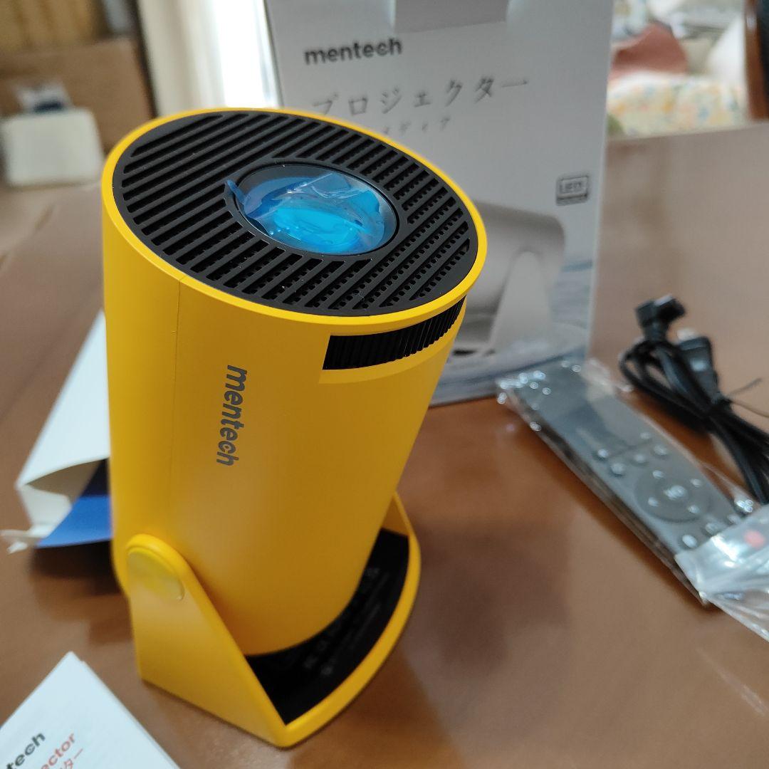 小型プロジェクター180°回転式　AndroidTV11.0搭載　WiFi対応