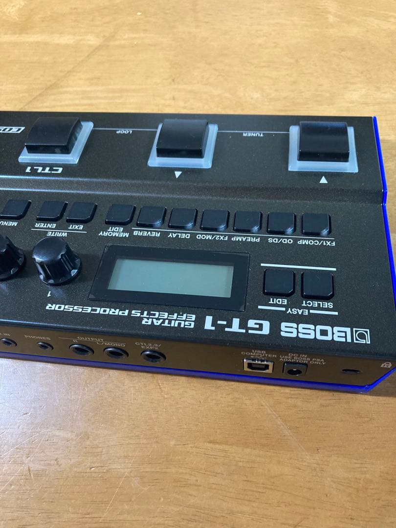 【美品】BOSS GT-1 マルチエフェクター 教科書セット