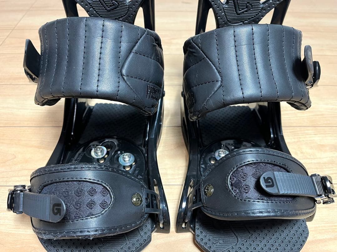 モス スノーボードHUGO 155 /ビンディング BURTON フリースタイル