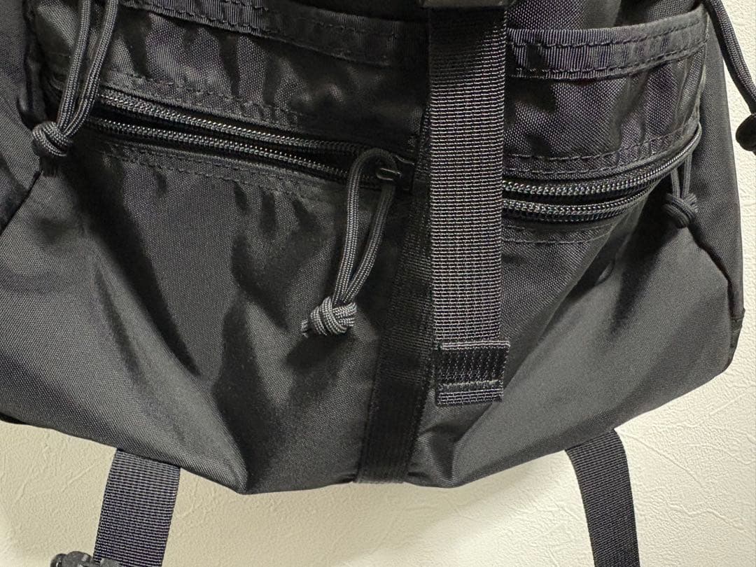 BRIEFING × New Balance AT MESSENGER BAG