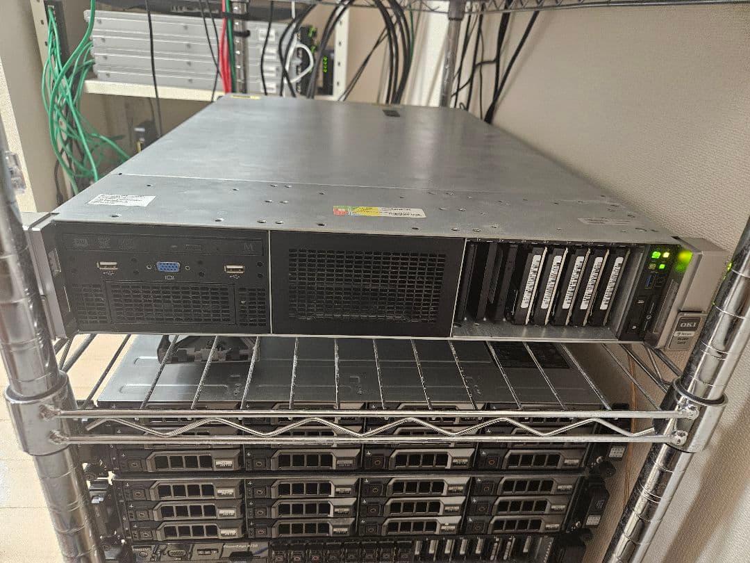HP ProLiant DL380 Gen9 2Uラックサーバー