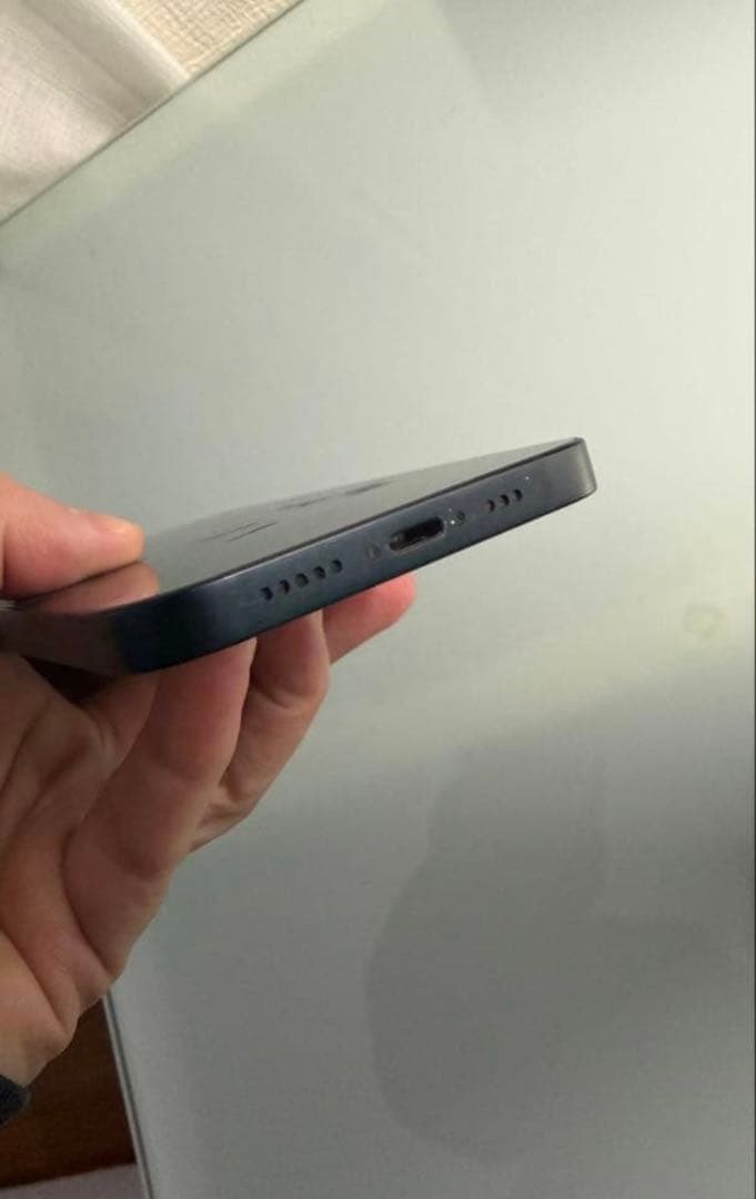 Apple iPhone 13 ミッドナイト 本体