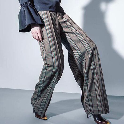 アキラナカ　ワイドパンツ