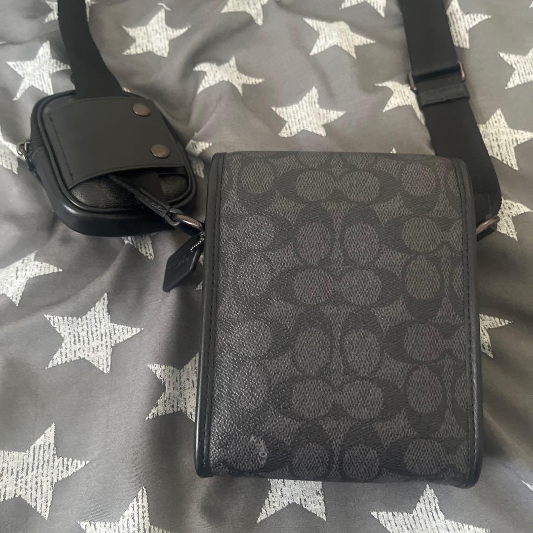 Coach ブラック ショルダーバッグ