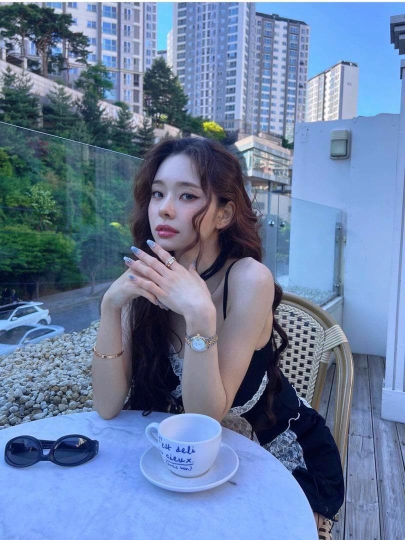 ジアちゃん着用 ♡セクシー可愛い黒白レースキャミソールミニスカートセットアップ