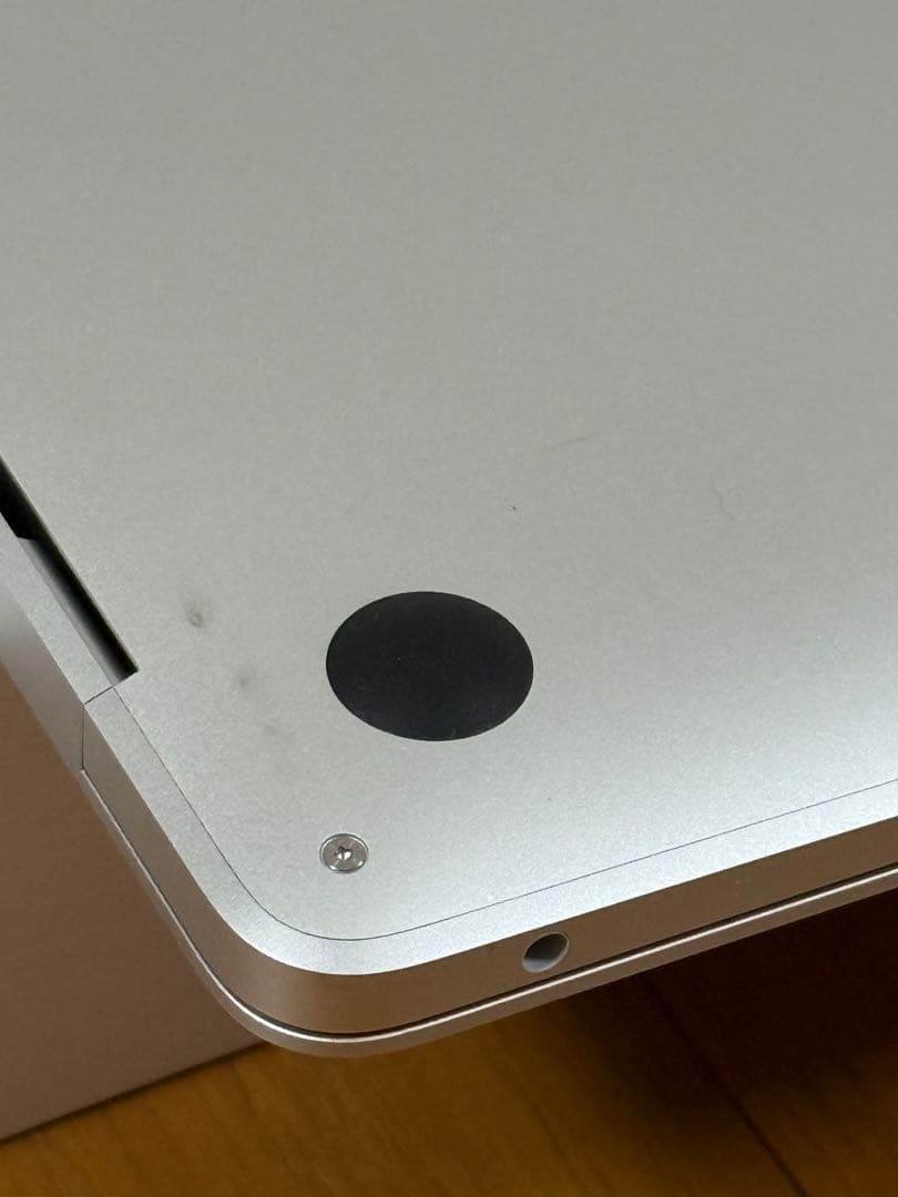 MacBook Air M1（8GB / 256GB）+Magic mouse