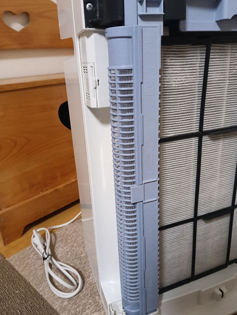 空気清浄機 ダイキン MCK70TE4-W 17年製 ホワイト