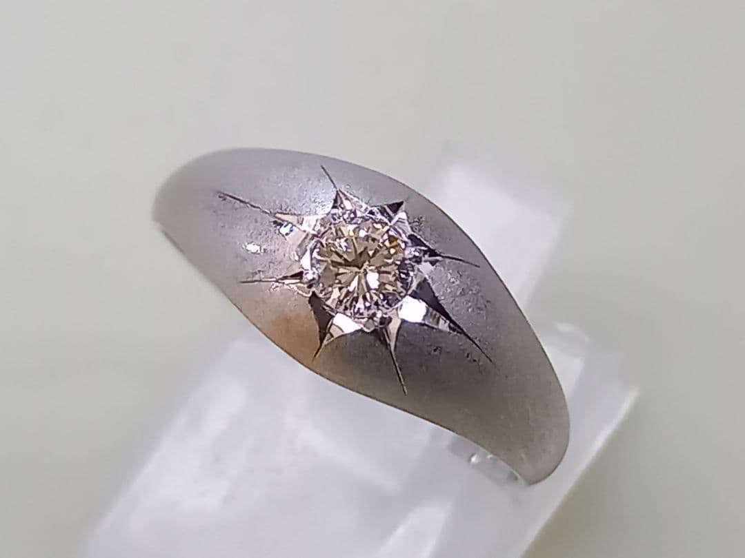 指輪　Pt900　月型甲丸　ダイヤ　0.17ct　リング　プラチナ　男女兼用