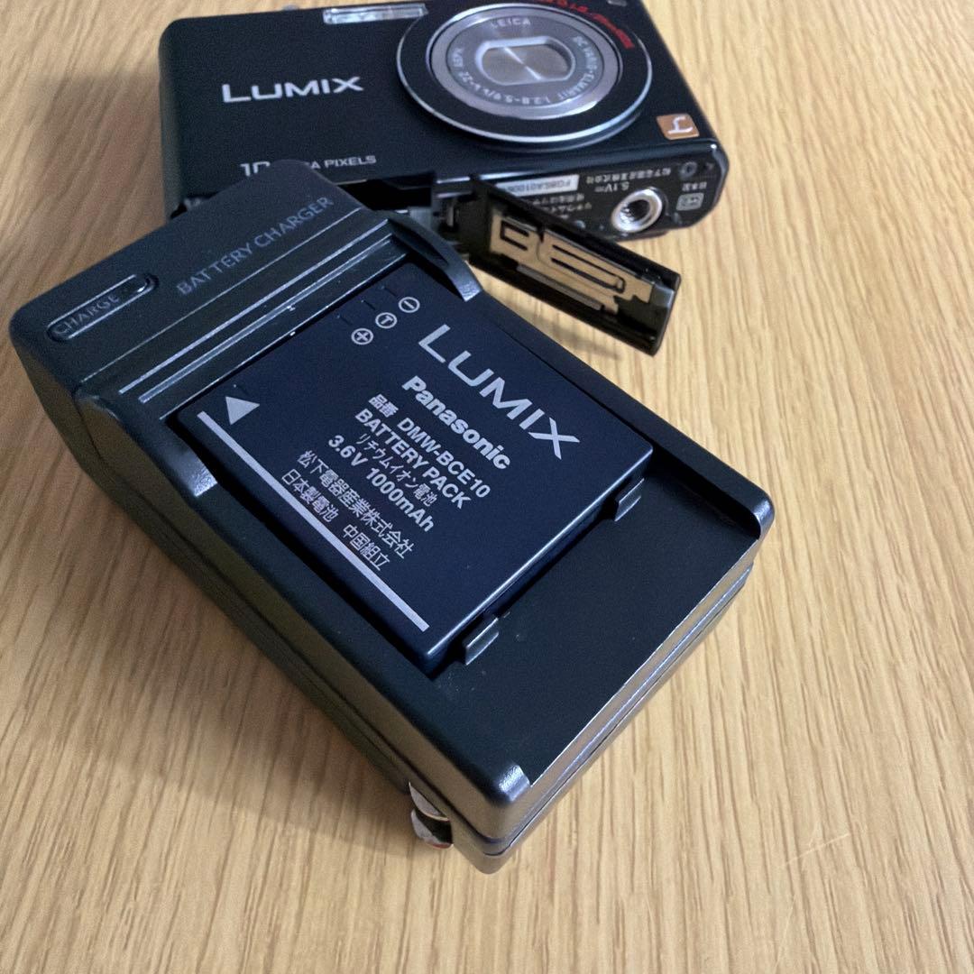 Panasonic LUMIX DMC-FX37 10メガピクセル 専用充電器無