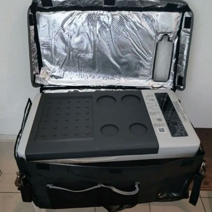 F40C4TMP 18L車載冷蔵庫　冷凍庫 -22℃〜10℃　持ち運び用バッグ付