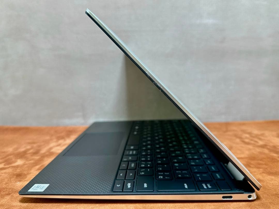Dell XPS 7390 2-in-1 Core i5 10世代