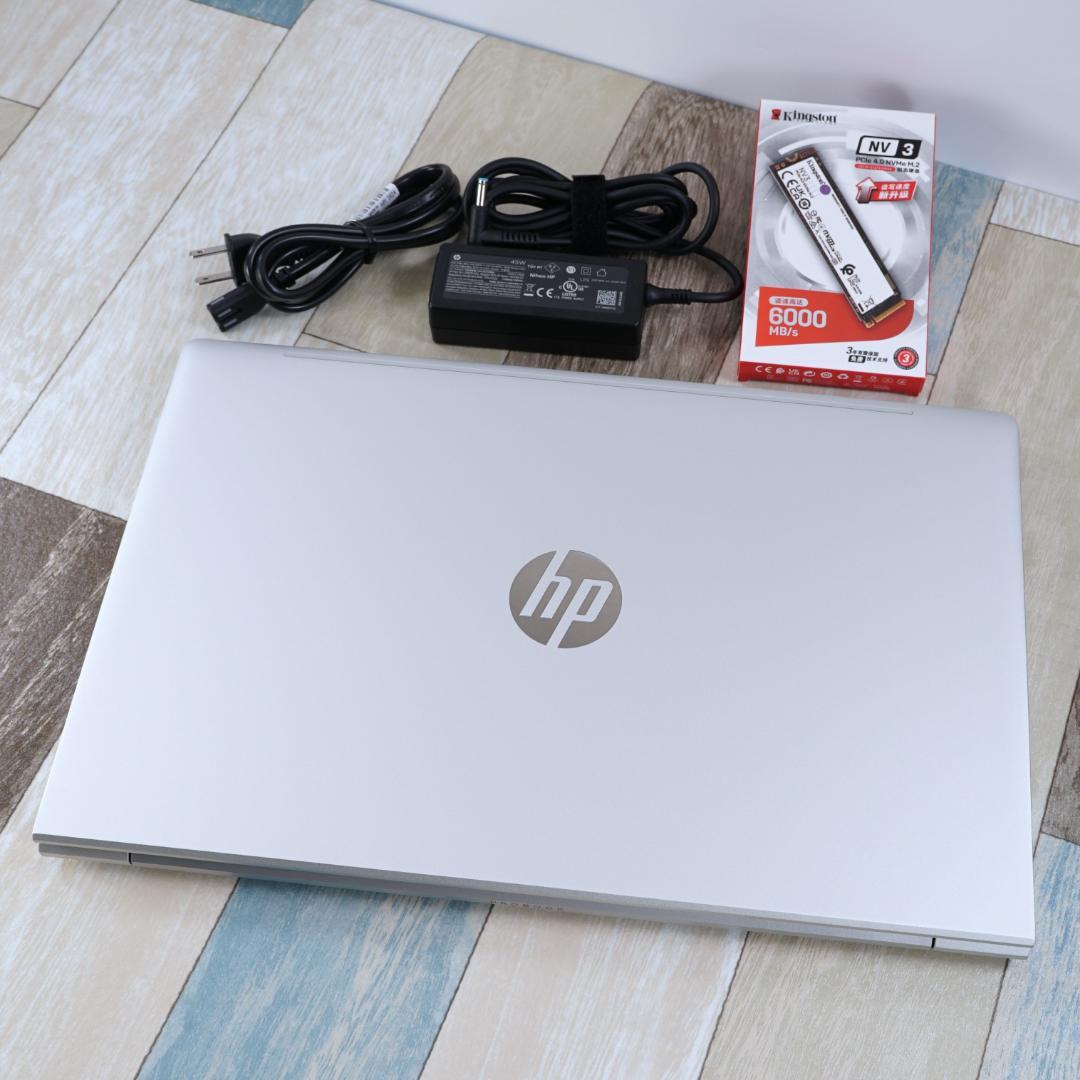 超高速新品ＳＳＤ５００ＧＢ換装済み✨美品の東京生産✨１０コアの第１２世代コアｉ５