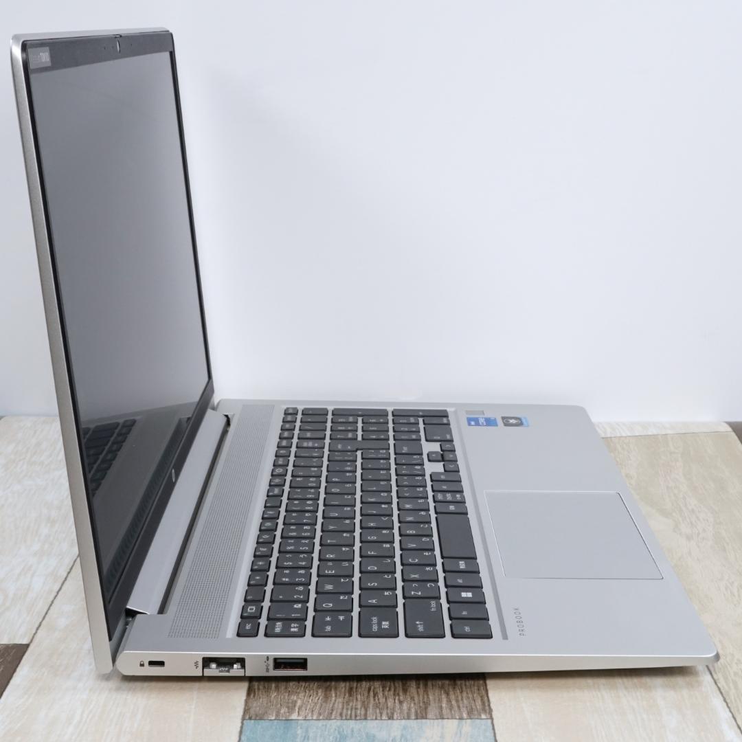 超高速新品ＳＳＤ５００ＧＢ換装済み✨美品の東京生産✨１０コアの第１２世代コアｉ５