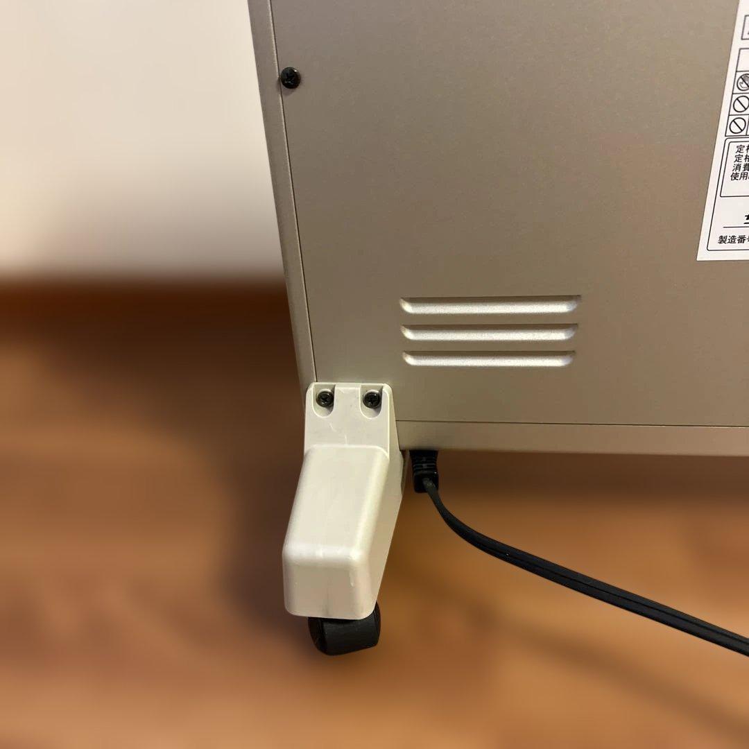 日本遠赤外線株式会社 遠赤外線輻射式暖房器 サンルーム slim