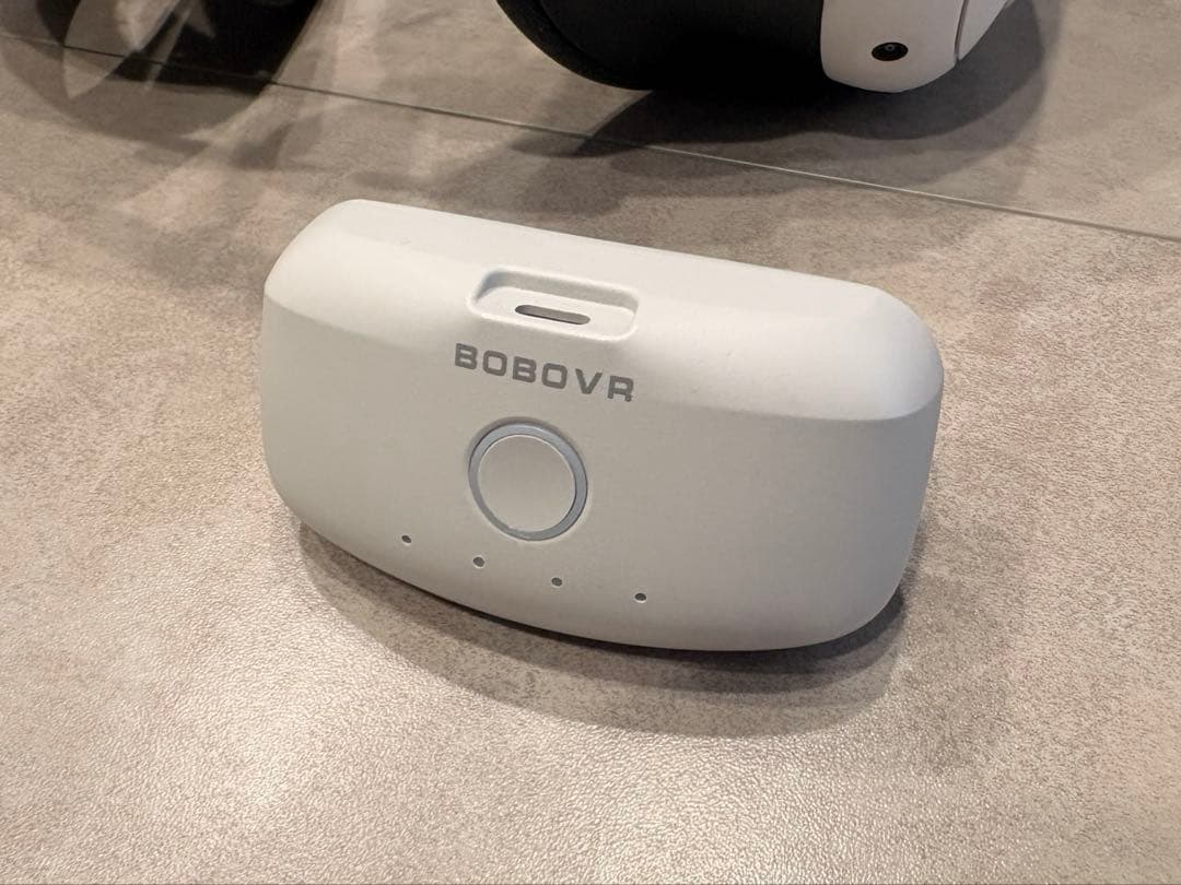  Quest 3 VRヘッドセット(サードパーティ製周辺機器付き)