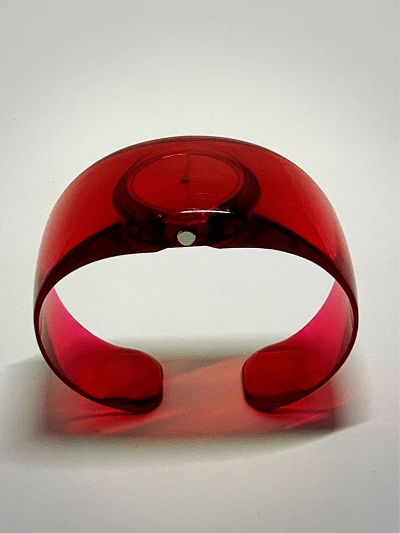 ISSEY MIYAKE イッセイミヤケ バングルウォッチ レッド 腕時計