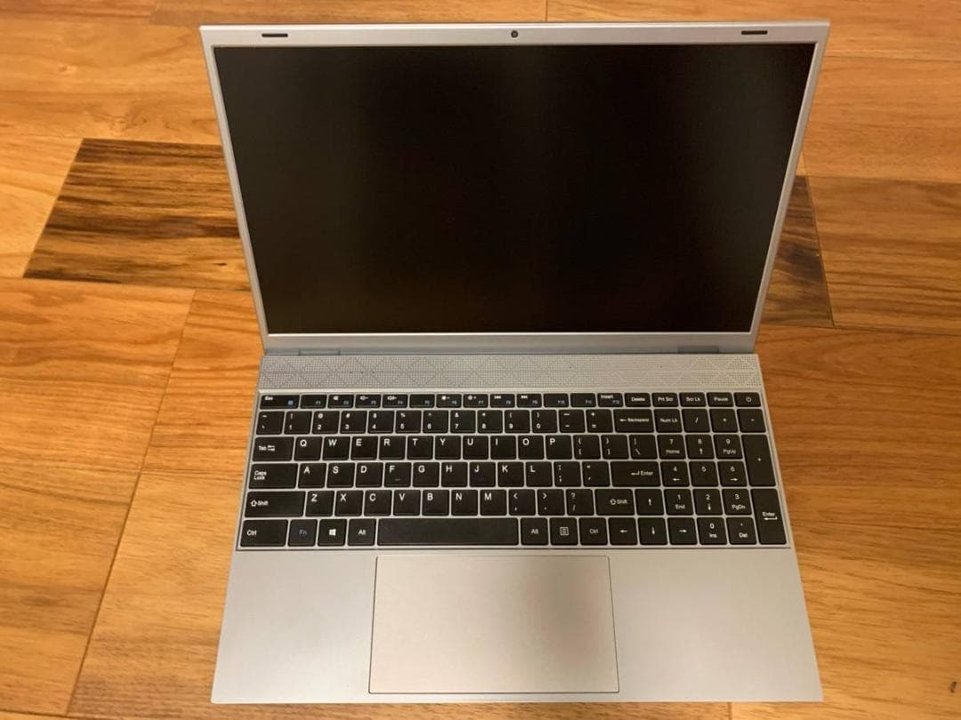 2021年製造の中古ノートPCです。